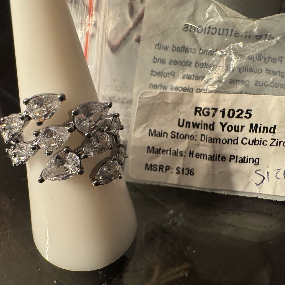 Unwind your mind bomb party ring size 8